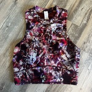 Lululemon size 6 top